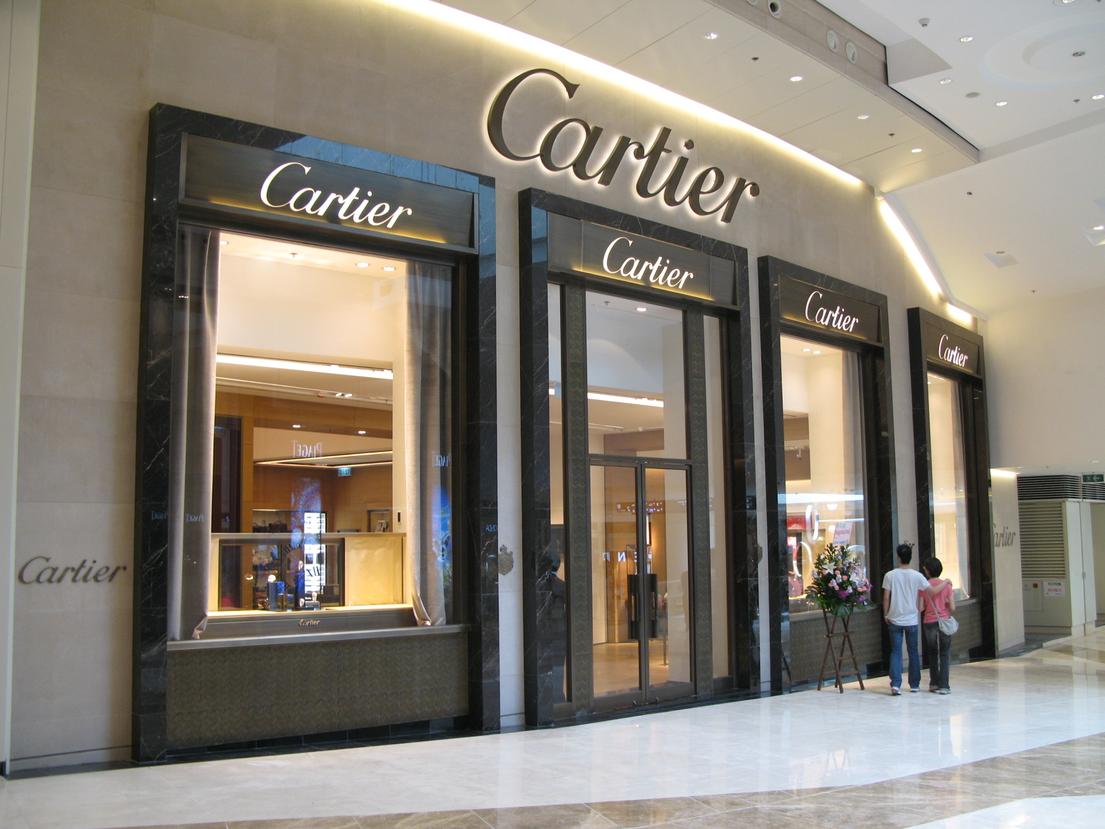 cartier company of which country